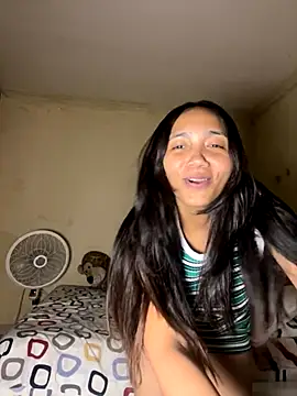 Snapshot of effie_castroo chatting on 27, 9, 2025 effie castroo online show from 27, 9, 2025