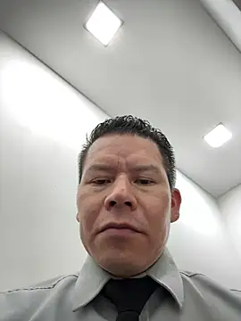 Snapshot of Manu0586 chatting on 4, 11, 2025 Manu0586 online show from 4, 11, 2025