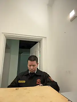 Snapshot of Manu0586 chatting on 21, 11, 2025 Manu0586 online show from 21, 11, 2025