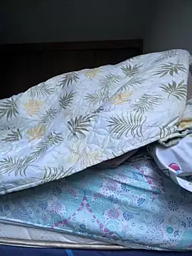 Snapshot of Manu0586 chatting on 28, 11, 2025 Manu0586 online show from 28, 11, 2025