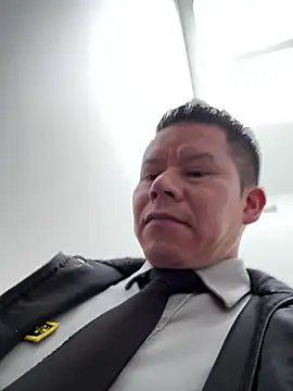 Snapshot of Manu0586 chatting on 11, 4, 2026 Manu0586 online show from 11, 4, 2026