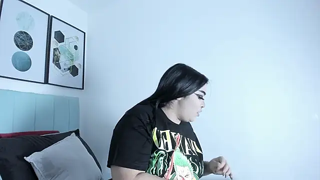 Snapshot of hinazuru chatting on 3, 3, 2026 hinazuru online show from 3, 3, 2026