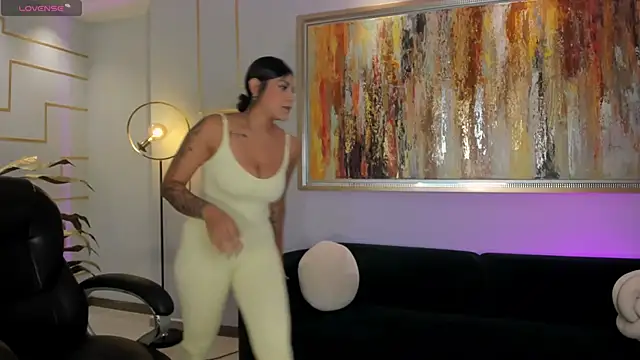 SarahYates online show from 30, 5, 2026