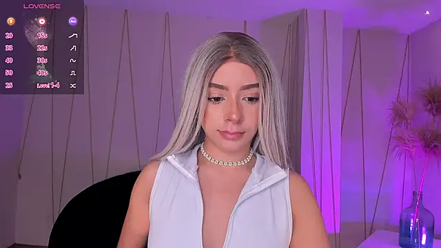 IsabellaMoreau online show from 1, 2, 2026