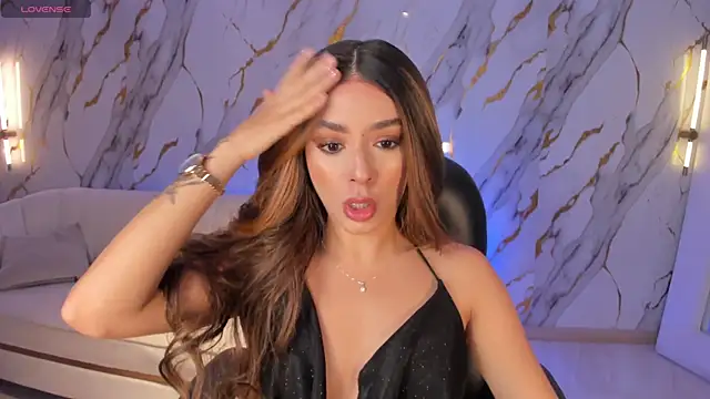 IsabellaMoreau online show from 21, 6, 2026