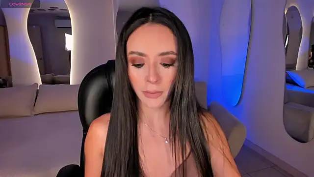 IsabellaMoreau online show from 1, 8, 2026