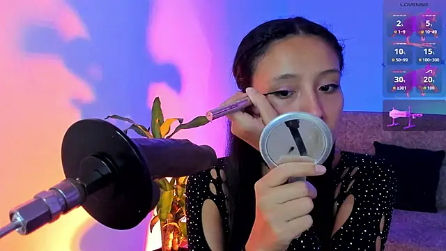 alicemoon   online show from 2, 12, 2025