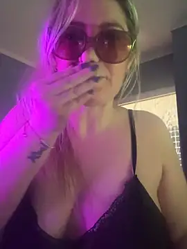 Granlady7 online show from 15, 12, 2025