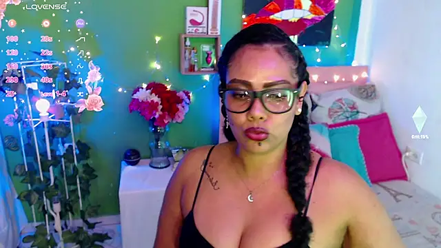 Snapshot of katherinnyazz chatting on 26, 9, 2025 katherinnyazz online show from 26, 9, 2025