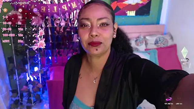 Snapshot of katherinnyazz chatting on 15, 11, 2025 katherinnyazz online show from 15, 11, 2025