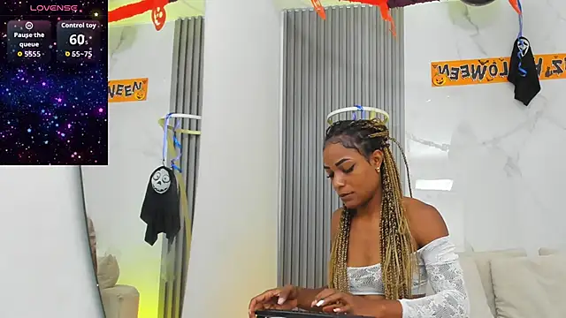 Snapshot of kiaratentation chatting on 5, 11, 2025 kiaratentation online show from 5, 11, 2025