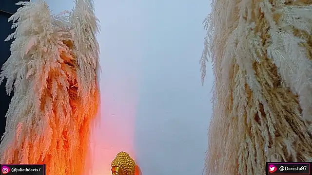 JulietaDavis online show from 18, 4, 2026