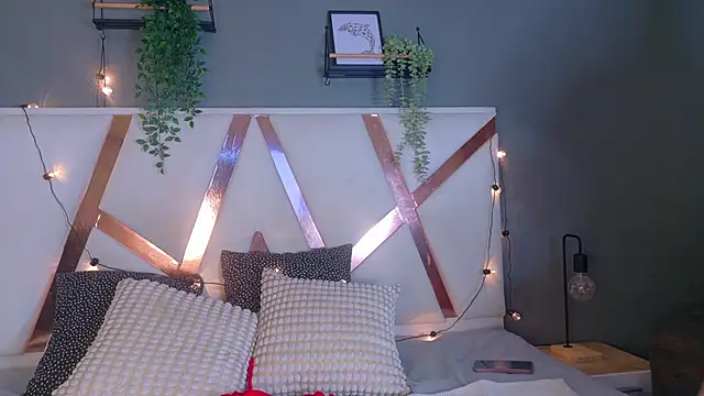 JenaCooper  online show from 9, 3, 2026