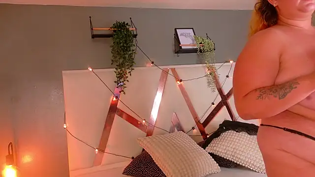 JenaCooper  online show from 7, 4, 2026