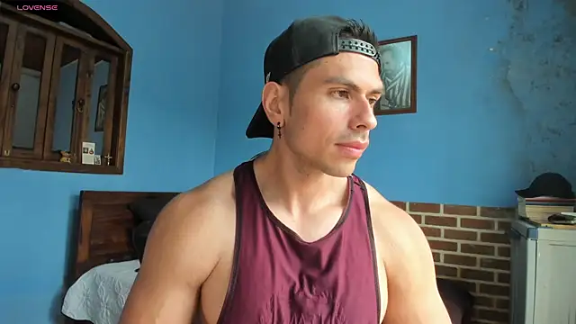 Snapshot of justinkarter chatting on 8, 11, 2025 justinkarter online show from 8, 11, 2025