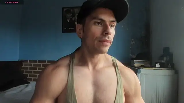 Snapshot of justinkarter chatting on 5, 5, 2026 justinkarter online show from 5, 5, 2026