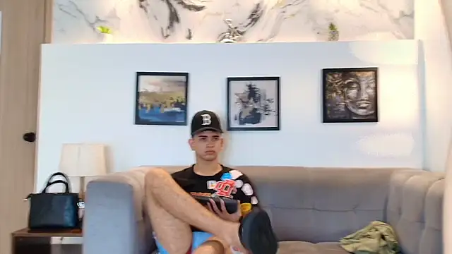 TWINKS FRIENDS online show from 6, 3, 2026