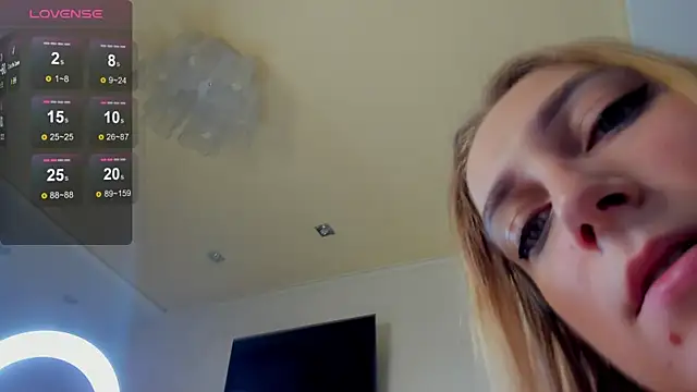 Snapshot of graseflower chatting on 10, 11, 2025 graseflower online show from 10, 11, 2025