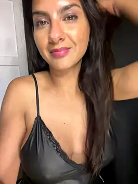 chicachocolate01 online show from 18, 11, 2025