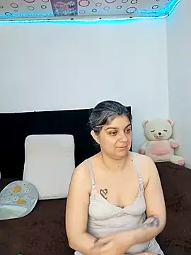 queemking online show from 3, 2, 2026