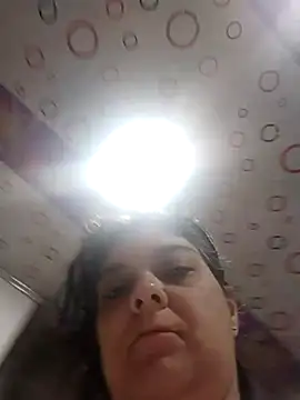 queemking online show from 18, 2, 2026