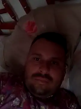 Snapshot of Andrade-1 chatting on 5, 11, 2025 Andrade-1 online show from 5, 11, 2025