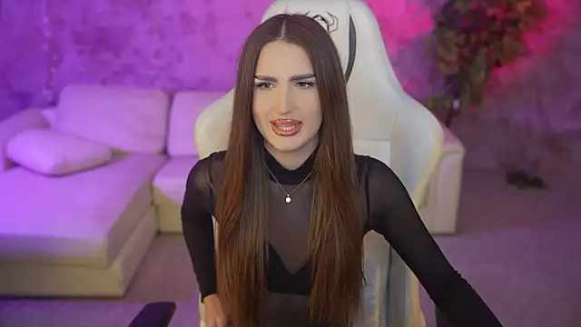 Snapshot of Goldie_Flame chatting on 8, 9, 2025 Goldie Flame online show from 8, 9, 2025