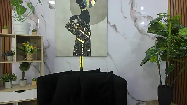 Snapshot of LunaaFerrari chatting on 10, 10, 2025 LunaaFerrari online show from 10, 10, 2025