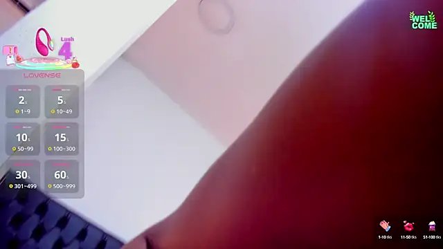 Snapshot of ivi_lopez chatting on 12, 9, 2025 ivi lopez online show from 12, 9, 2025