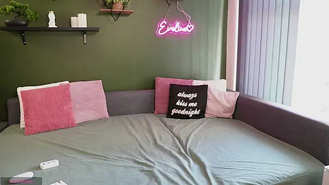 Snapshot of Eveline_Beauty_Kitty chatting on 23, 5, 2026 Eveline Beauty Kitty online show from 23, 5, 2026