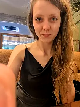 Snapshot of Eveline_Beauty_Kitty chatting on 8, 6, 2026 Eveline Beauty Kitty online show from 8, 6, 2026