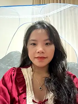 Snapshot of Bella_7777 chatting on 13, 10, 2025 Bella 7777 online show from 13, 10, 2025