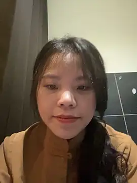 Snapshot of Bella_7777 chatting on 14, 10, 2025 Bella 7777 online show from 14, 10, 2025