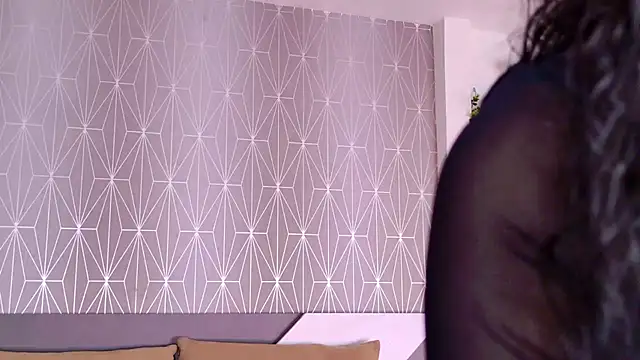 Snapshot of Celine_Lee chatting on 30, 10, 2025 Celine Lee online show from 30, 10, 2025