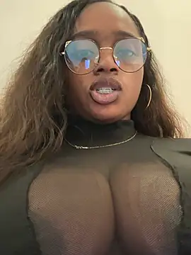 Snapshot of darle_volant chatting on 1, 2, 2026 darle volant online show from 1, 2, 2026