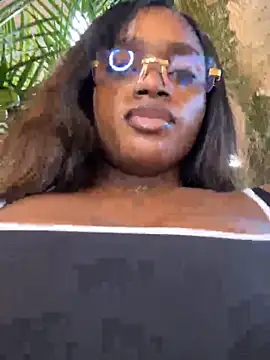 Snapshot of darle_volant chatting on 12, 2, 2026 darle volant online show from 12, 2, 2026