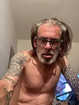 crisfootlicker online show from 2, 7, 2026