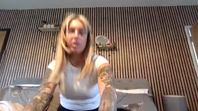 poppyinga1 online show from 26, 2, 2026