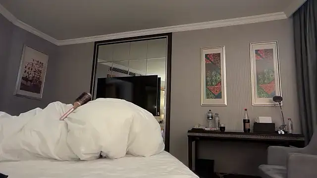 Ofcourseoneday online show from 10, 11, 2025