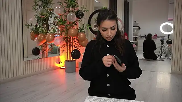 EmmaBlanco online show from 14, 11, 2025