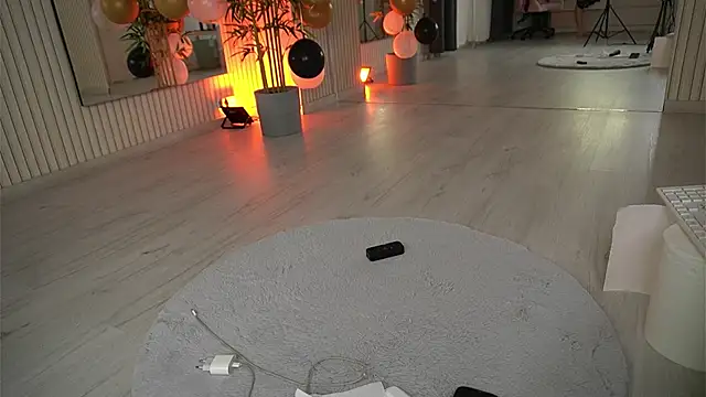 EmmaBlanco online show from 25, 11, 2025