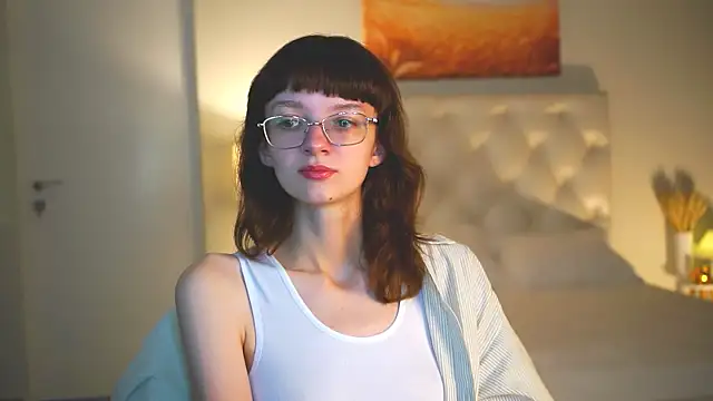 MollyJiggles online show from 13, 9, 2025