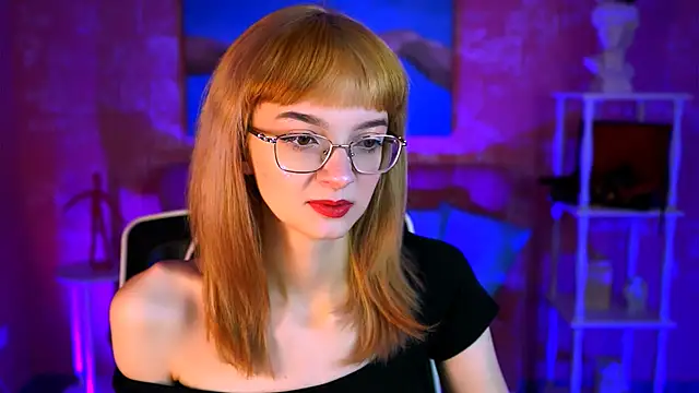 MollyJiggles online show from 8, 10, 2025