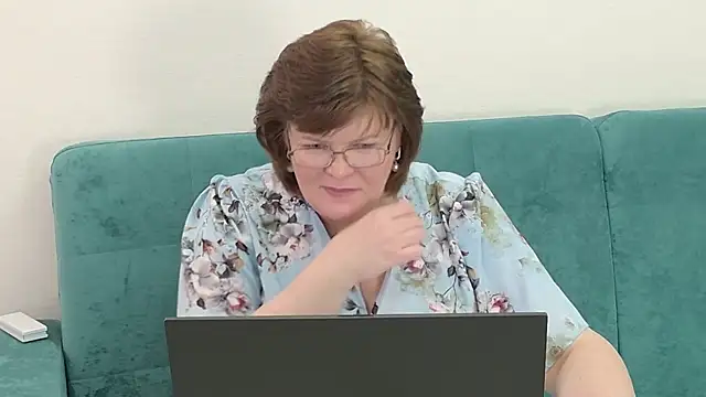 Sandra Sunrise online show from 6, 10, 2025