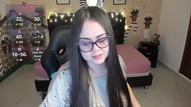 LolaVillalobos online show from 4, 12, 2025