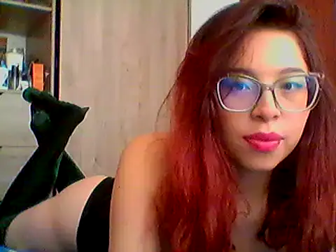 TsukiCherry online show from 1, 6, 2026