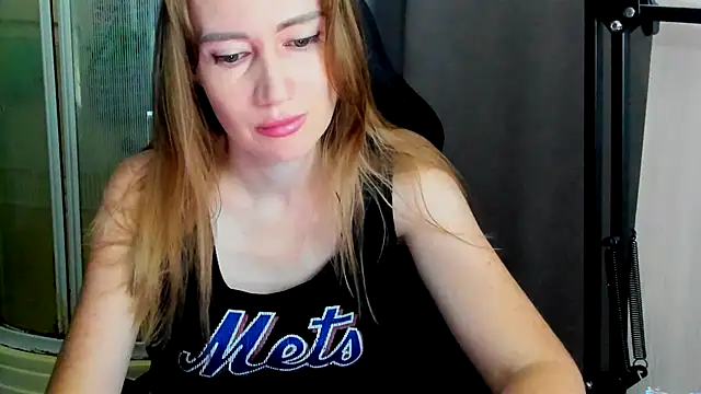Snapshot of JessFoxxx chatting on 28, 6, 2026 JessFoxxx online show from 28, 6, 2026