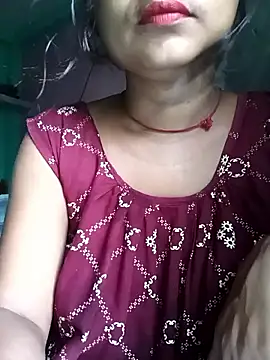 Snapshot of Desi_couple305 chatting on 15, 9, 2025 Desi couple305 online show from 15, 9, 2025