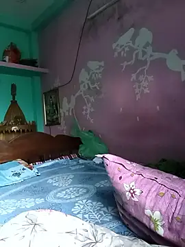 Snapshot of Desi_couple305 chatting on 19, 9, 2025 Desi couple305 online show from 19, 9, 2025