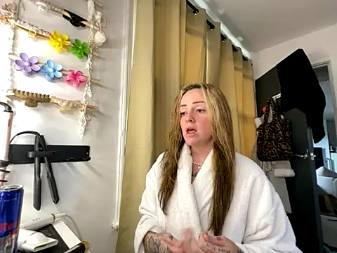 Snapshot of SofiaaBlackk chatting on 23, 10, 2025 SofiaaBlackk online show from 23, 10, 2025